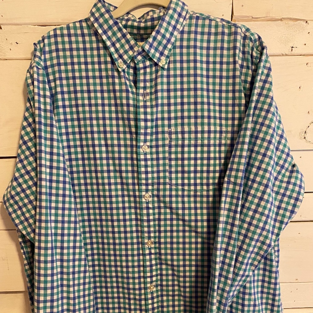 Men’s button down casual - Picture 2 of 3
